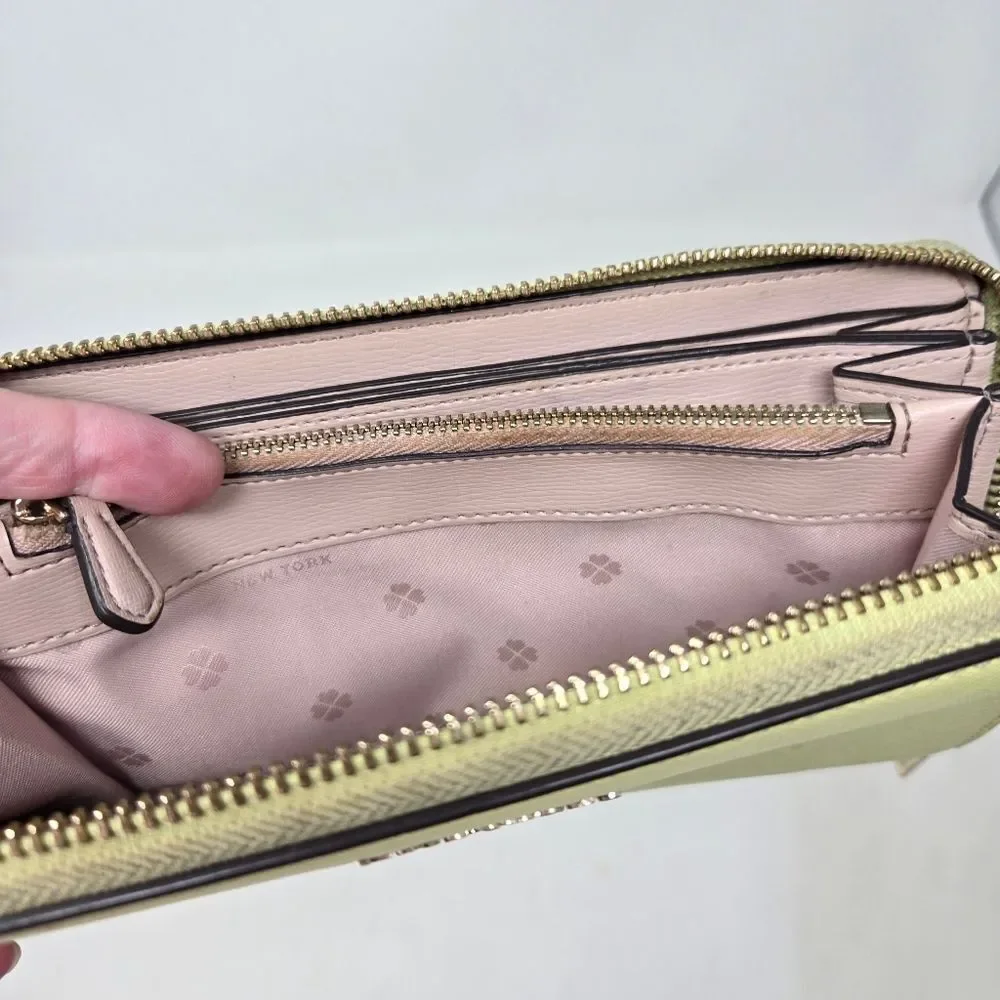 KATE‎ SPADE Pre-Loved Light Lime Green Zipper Top Wallet